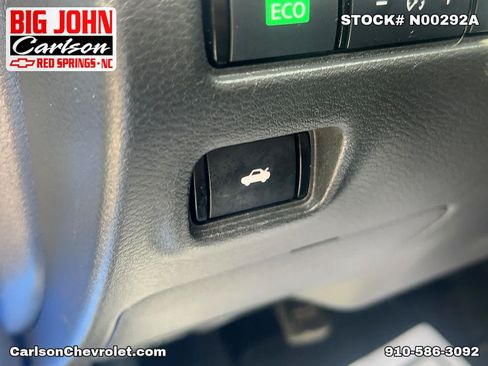 Used 2020 Nissan Sentra SV w/ Trunk Package FWD image 16