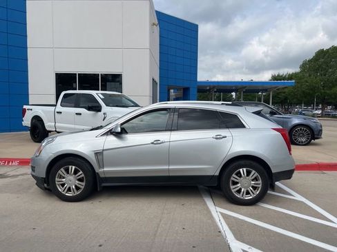 Used 2014 Cadillac SRX Luxury w/ Driver Awareness Package image 9