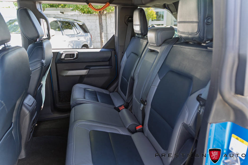 Used 2022 Ford Bronco Outer Banks w/ Sasquatch Package AWD/4WD image 42