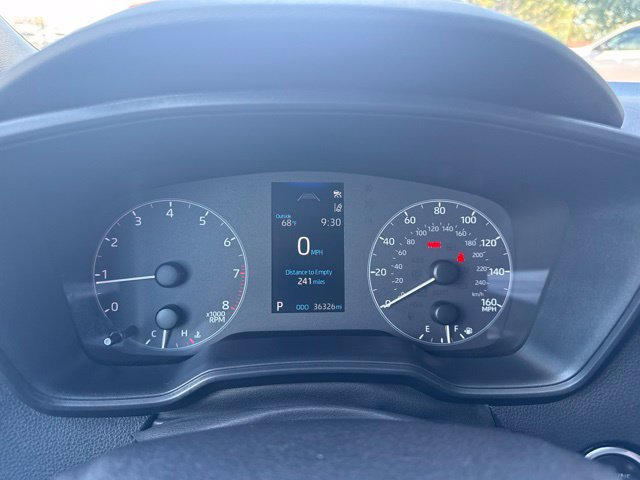 Used 2025 Toyota Corolla SE FWD image 8