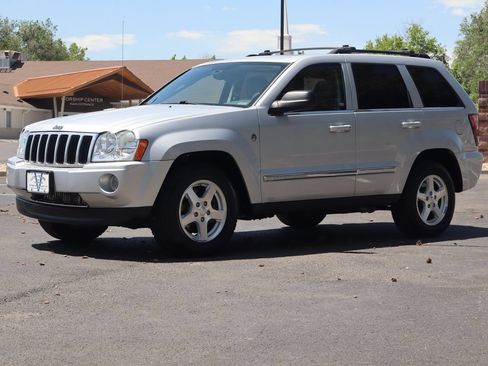 Used 2006 Jeep Grand Cherokee Limited AWD/4WD image 11