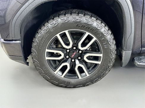 Used 2022 GMC Sierra 1500 Denali image 8