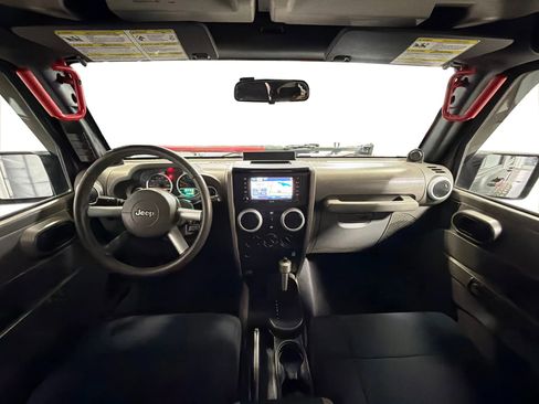 Used 2008 Jeep Wrangler Unlimited Sahara w/ Dual Top Group image 16