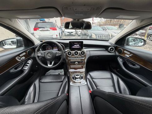 Used 2018 Mercedes-Benz C 300 4MATIC Sedan image 40