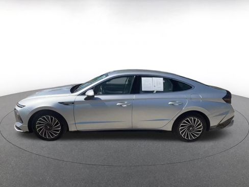 Used 2025 Hyundai Sonata SEL FWD image 10