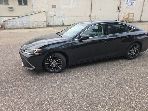 Certified 2022 Lexus ES 350 w/ Premium Package FWD image 3