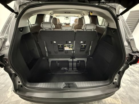 Used 2026 Toyota Sienna XLE image 29