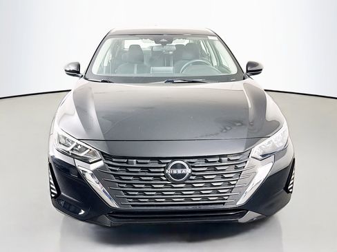 Used 2024 Nissan Sentra SV FWD image 2