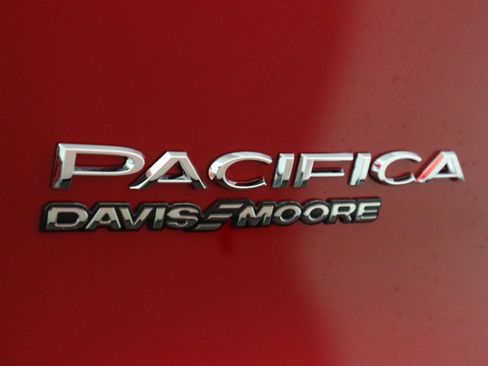 New 2026 Chrysler Pacifica Select image 37