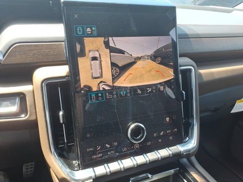 New 2026 GMC Yukon Denali Ultimate AWD/4WD image 21
