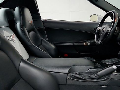 Used 2010 Chevrolet Corvette Grand Sport w/ Preferred Equipment Group RWD image 24