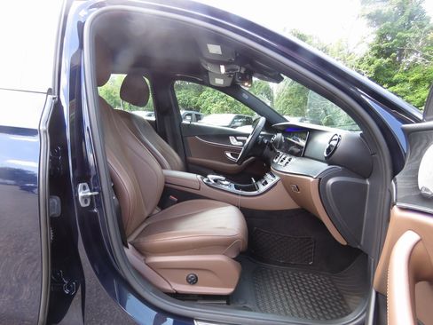 Used 2020 Mercedes-Benz E 350 4MATIC Sedan image 14