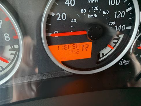 Used 2019 Nissan Frontier PRO-4X image 16