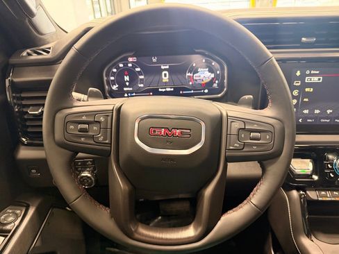 Used 2025 GMC Sierra 1500 AT4X image 32
