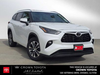 Used 2025 Toyota Highlander XLE