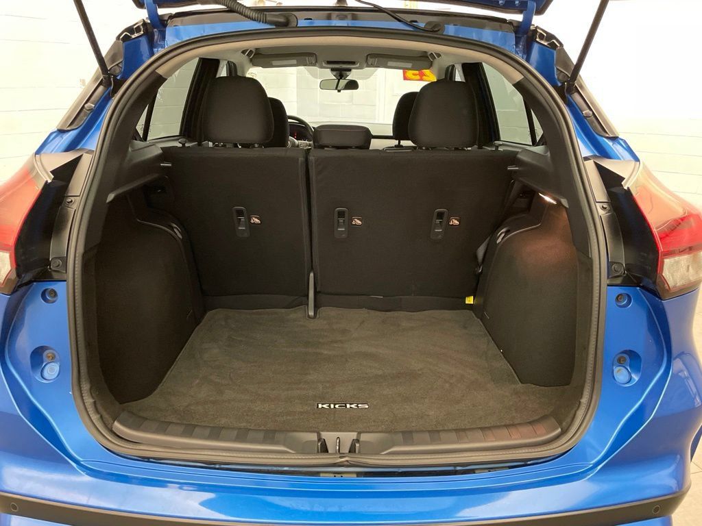 Used 2023 Nissan Kicks SR FWD image 23