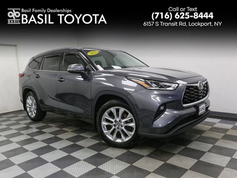 Used 2022 Toyota Highlander Limited AWD/4WD image 1