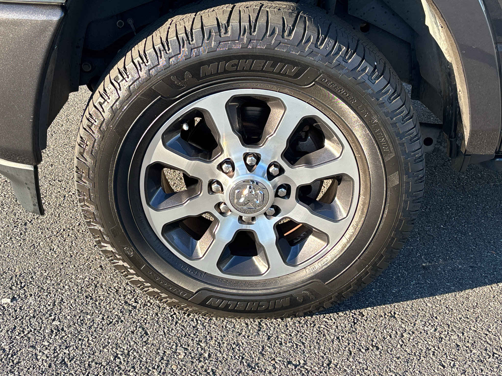 Used 2024 RAM 3500 Limited w/ Safety Group AWD/4WD image 27