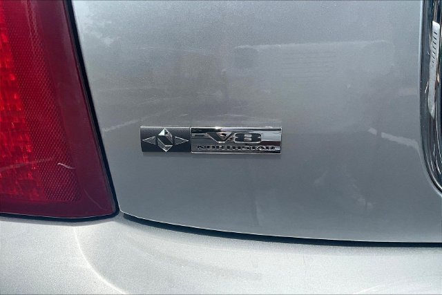 Used 2005 Cadillac De Ville w/ Limited Edition Package FWD image 23