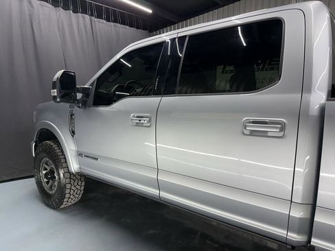 Used 2022 Ford F250 Lariat w/ Tremor Off-Road Package AWD/4WD image 7