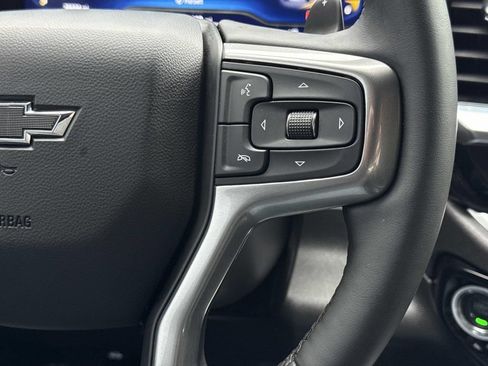 Used 2024 Chevrolet Silverado 1500 LT Trail Boss w/ Convenience Package II AWD/4WD image 8
