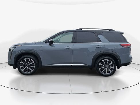 New 2026 Nissan Pathfinder Platinum FWD image 9
