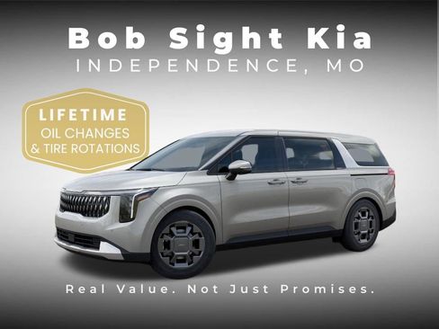 New 2026 Kia Carnival EX FWD image 3