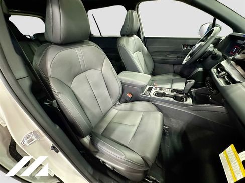 New 2026 Subaru Outback Touring AWD/4WD image 32