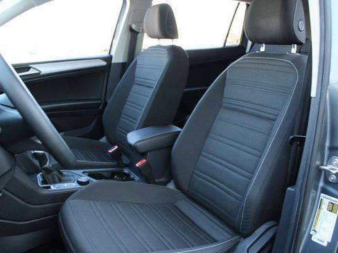 Certified 2023 Volkswagen Tiguan S image 8