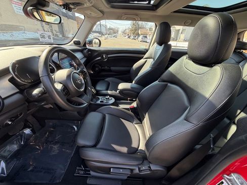 Used 2023 MINI Cooper SE image 18