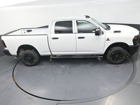 New 2026 RAM 2500 Tradesman AWD/4WD image 19