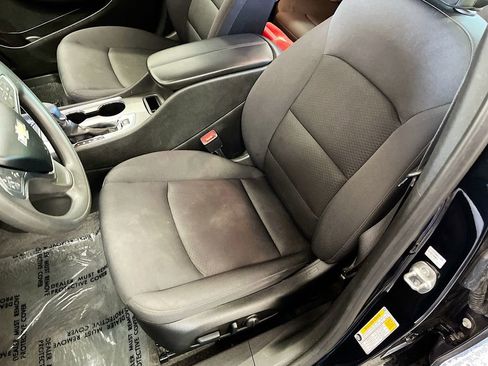 Used 2025 Chevrolet Malibu LT FWD image 18