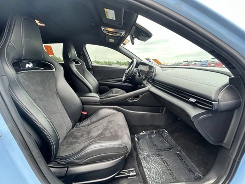 Used 2022 Hyundai Elantra N FWD image 13