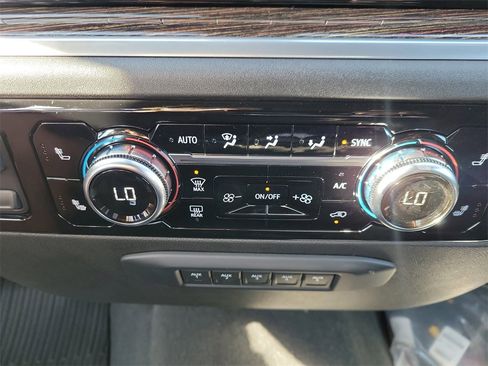 New 2025 GMC Sierra 2500 SLE w/ SLE Convenience Package image 27