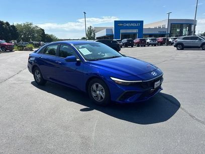 Used 2024 Hyundai Elantra SE