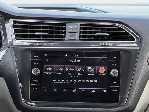 Certified 2022 Volkswagen Tiguan SE image 15