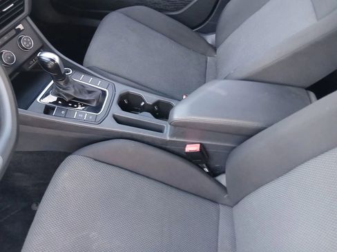 Used 2020 Volkswagen Jetta S image 8