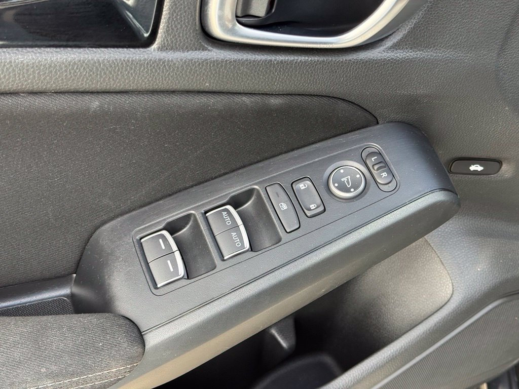 Used 2024 Honda Civic EX image 30