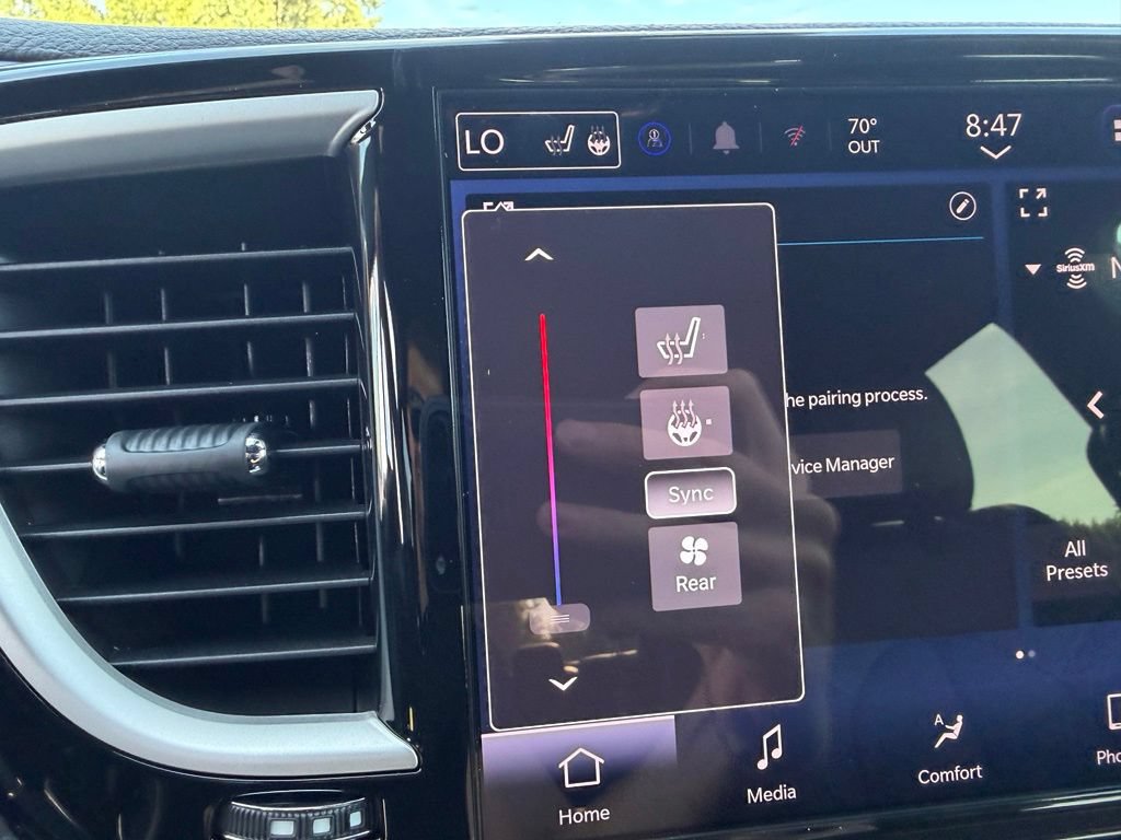 New 2027 Chrysler Pacifica Select FWD image 6