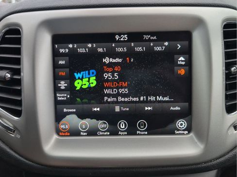 Certified 2021 Jeep Compass 80th Special Edition w/ Sun and Sound Group image 18