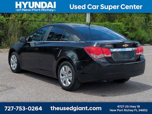 Used 2012 Chevrolet Cruze LS w/ Connectivity Package FWD image 3