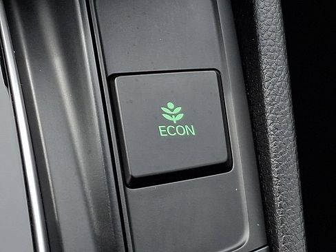 Used 2018 Honda CR-V Touring image 27