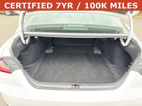 Used 2025 Toyota Camry LE image 12