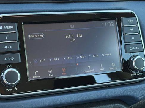 Used 2025 Nissan Versa SV FWD image 20