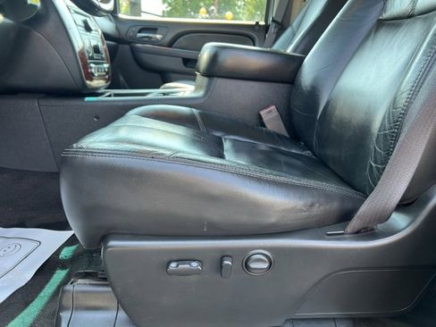 Used 2011 Chevrolet Silverado 3500 LTZ w/ LTZ Plus Package image 18