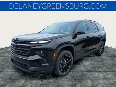 Used 2026 Chevrolet Traverse LT w/ Midnight/Sport Edition AWD/4WD image 7