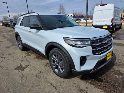 New 2026 Ford Explorer Active image 35