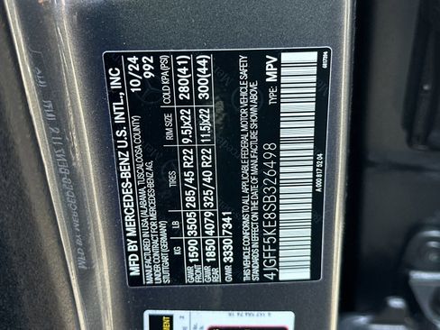 Used 2025 Mercedes-Benz GLS 450 4MATIC image 36