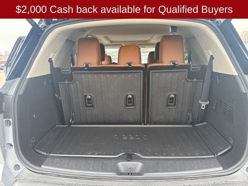 New 2026 Nissan Pathfinder Platinum image 28