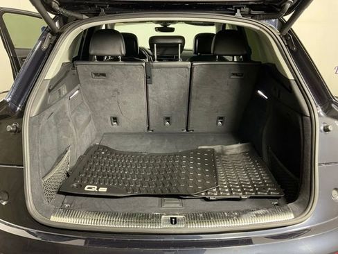 Used 2018 Audi Q5 Prestige w/ Prestige Package image 11